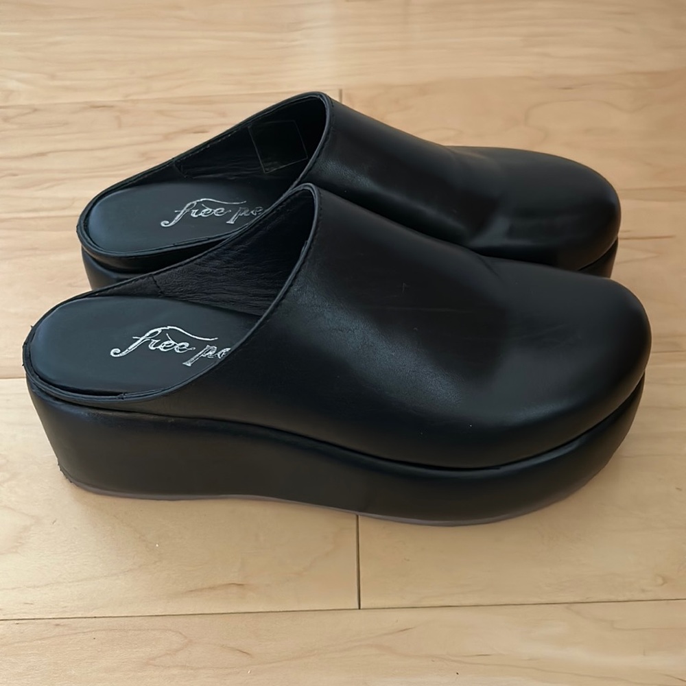 Free people platform clogs